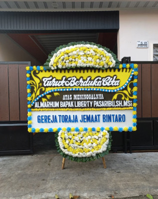 Papan Bunga Duka di Sungai Sapih