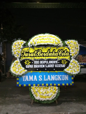 Papan Bunga Duka di Sungai Sapih